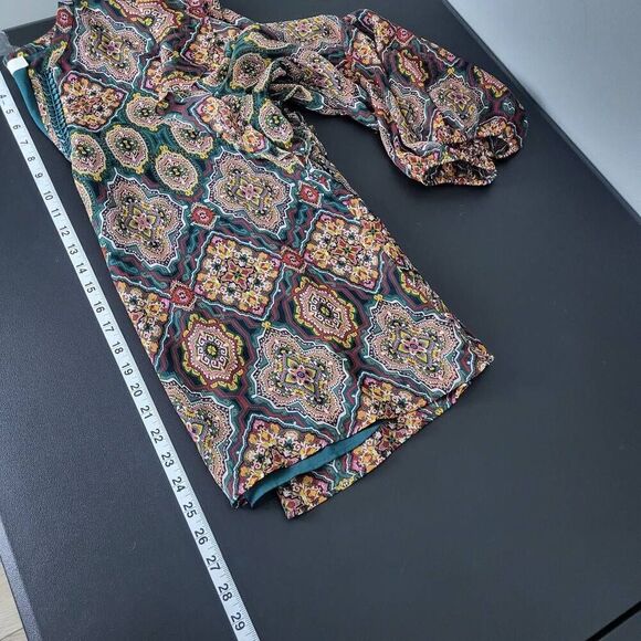 Loft Womens Size Large Tapestry Ruffle Shoulders Split Neck Blouse Blue Red - Picture 7 of 7